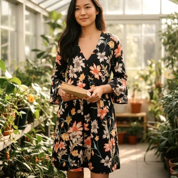 ASOS Navy Floral Dress Womens Size 8 Bell Sleeves Stretch Knit Boho Feminine - Picture 1 of 9